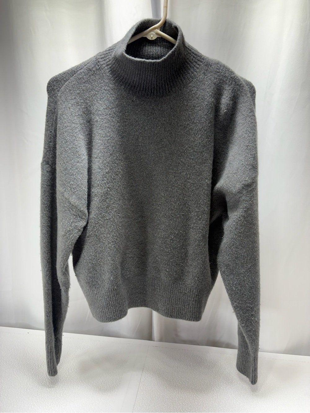 Zara Gray Turtleneck Sweater 4403